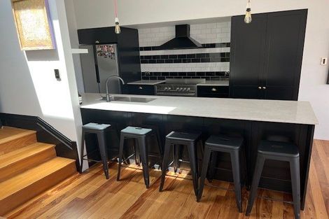 Photo of property in 70 Palmerston Road, Birkenhead, Auckland, 0626