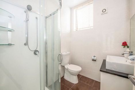 Photo of property in 13 Heidi Crescent, Flat Bush, Auckland, 2016