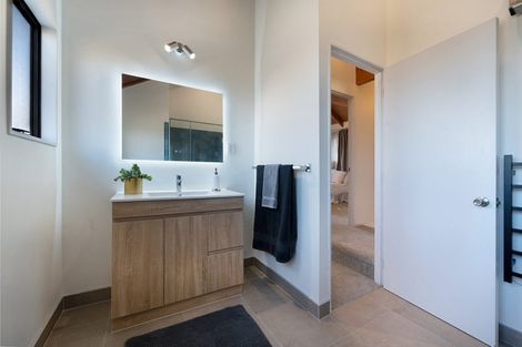 Photo of property in 6 Glucina Avenue, West Harbour, Auckland, 0618