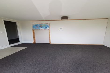 Photo of property in 108e Colwill Road, Massey, Auckland, 0614
