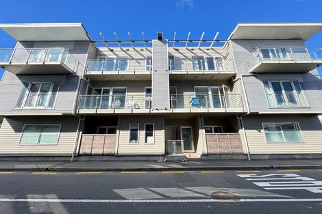 Photo of property in 5/41 Home Street, Mount Victoria, Wellington, 6011
