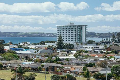 Photo of property in 49 The Ritz, Orewa, 0931