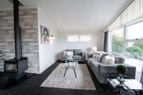 Photo of property in 11 Uta Street, Utuhina, Rotorua, 3015