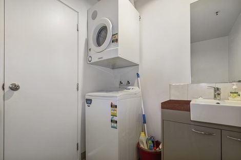 Photo of property in Royal Court Apartments, 1193unit Hinemoa Street, Rotorua, 3010