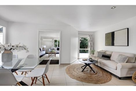 Photo of property in 56 Greendale Avenue, Avonhead, Christchurch, 8042