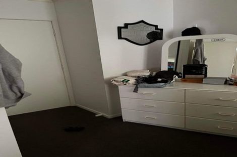 Photo of property in 57 Holmes Drive South, Massey, Auckland, 0614