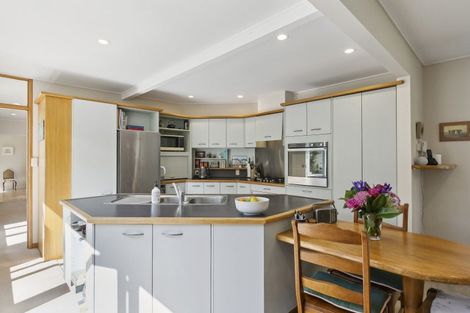 Photo of property in 8 Simla Crescent, Khandallah, Wellington, 6035