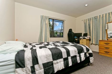 Photo of property in 672 Te Atatu Road, Te Atatu Peninsula, Auckland, 0610