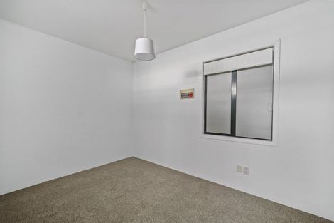 Photo of property in Endeavour Apartments, 18/125u Thorndon Quay, Pipitea, Wellington, 6011