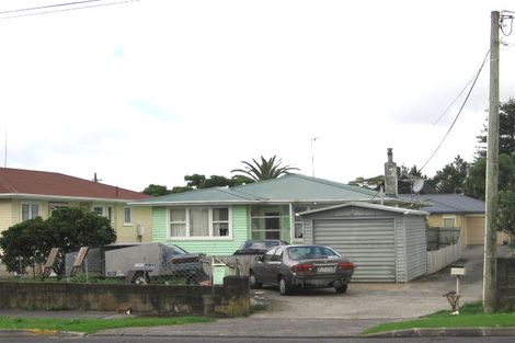 Photo of property in 92a Sturges Road, Henderson, Auckland, 0612