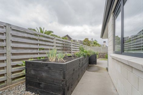 Photo of property in 22 Leeward Drive, Whitianga, 3510