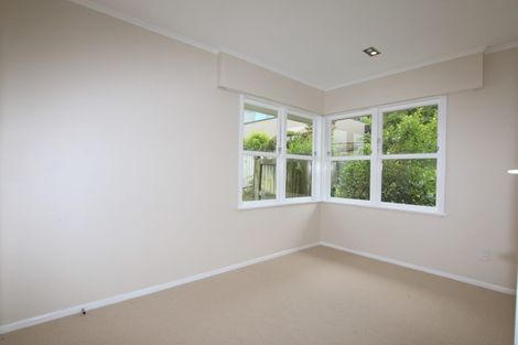 Photo of property in 12 City View Terrace, Birkenhead, Auckland, 0626