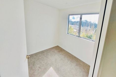 Photo of property in 9/24 Mili Way, Ranui, Auckland, 0612
