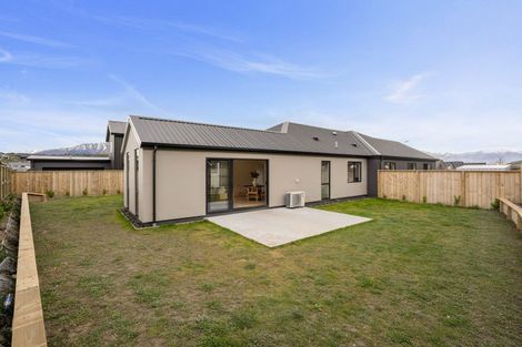 Photo of property in 45 Cheviot Street, Jacks Point, 9371