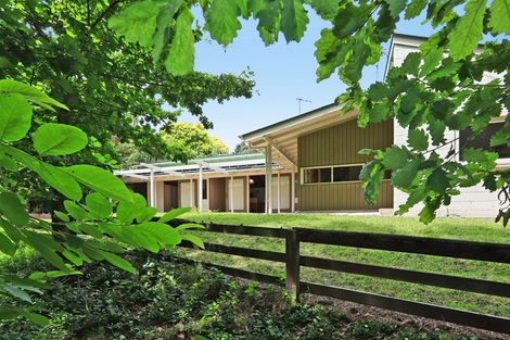 Photo of property in 133 Iona Road, Havelock North, 4130