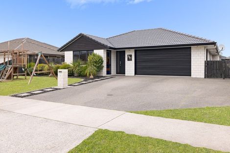 Photo of property in 5 Oka Street, Papamoa Beach, Papamoa, 3118