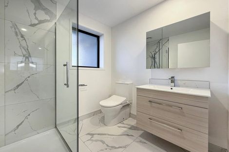 Photo of property in 2/5 Shearer Avenue, Papanui, Christchurch, 8052