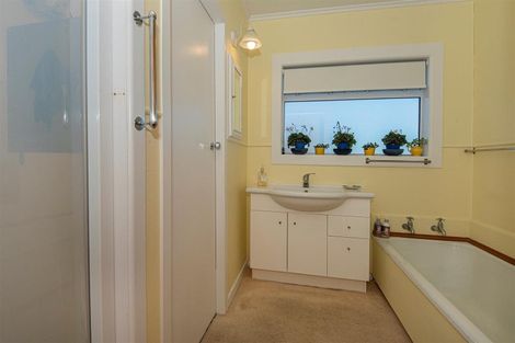 Photo of property in 6 George Point Road, Onerahi, Whangarei, 0110