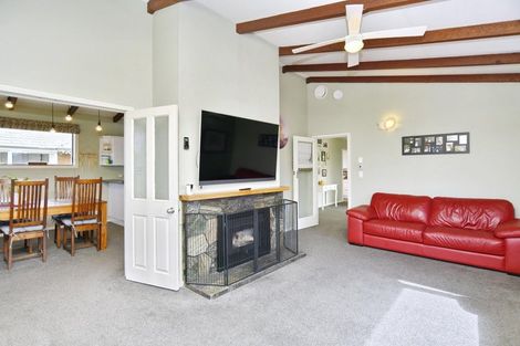 Photo of property in 7 Marlin Place, Mairehau, Christchurch, 8013