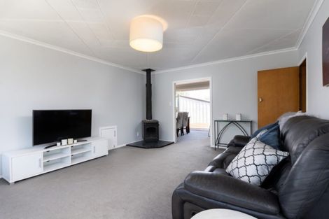 Photo of property in 14 Mahupuku Street, Greytown, 5712