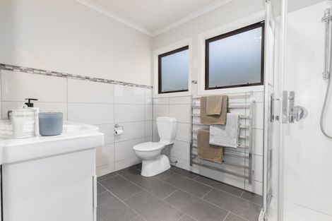 Photo of property in 30 Kinloch Place, Papakowhai, Porirua, 5024