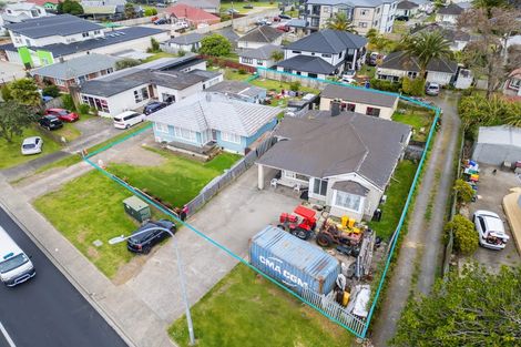 Photo of property in 306 Massey Road, Mangere East, Auckland, 2024