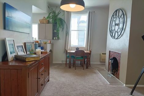 Photo of property in 17 Fernhill Terrace, Wadestown, Wellington, 6012