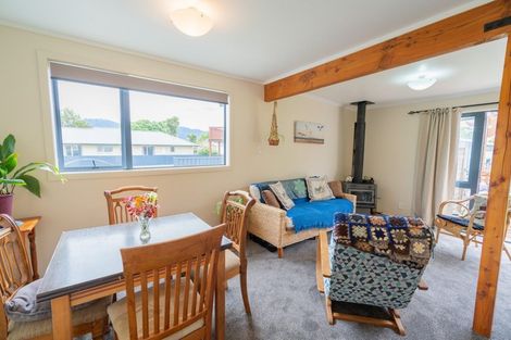 Photo of property in 32 Pompolona Street, Te Anau, 9600
