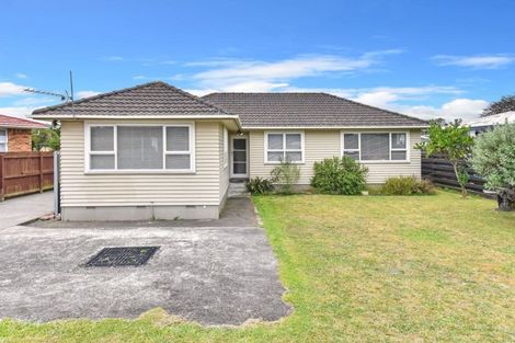 Photo of property in 12 Harper Street, Papakura, 2110