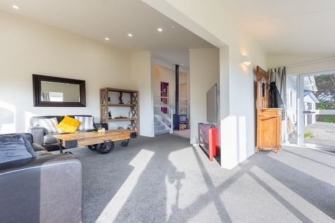 Photo of property in 107 Ruapehu Street, Paraparaumu, 5032