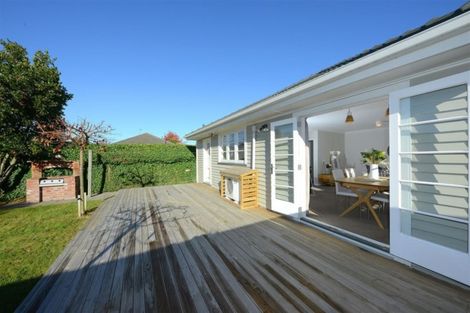 Photo of property in 2 Jameson Avenue, St Albans, Christchurch, 8052
