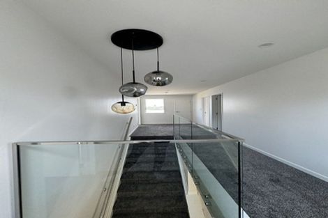 Photo of property in 215c Forrest Hill Road, Forrest Hill, Auckland, 0620