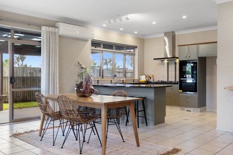 Photo of property in 35 Santa Cruz Drive, Papamoa Beach, Papamoa, 3118