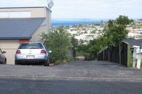 Photo of property in 1/23a Seaview Road, Castor Bay, Auckland, 0620