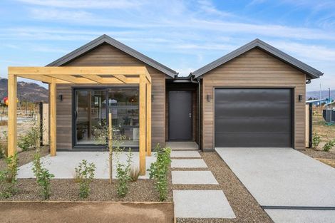 Photo of property in 10 Booth Drive, Cromwell, 9310