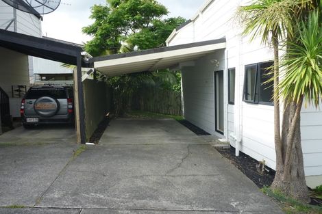 Photo of property in 4/64a Birkdale Road, Birkdale, Auckland, 0626