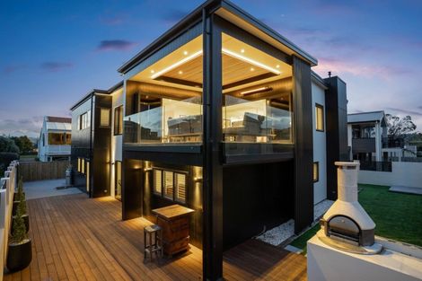 Photo of property in 204 Bond Street, Whangamata, 3620
