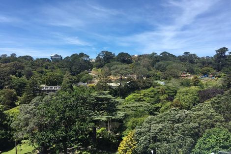 Photo of property in 83 Garden Road, Northland, Wellington, 6012