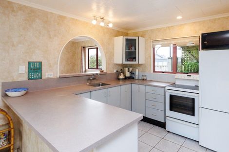 Photo of property in 14 Te Kiri Street, Himatangi Beach, Foxton, 4891