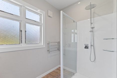 Photo of property in 13 Kings Drive, Levin, 5510
