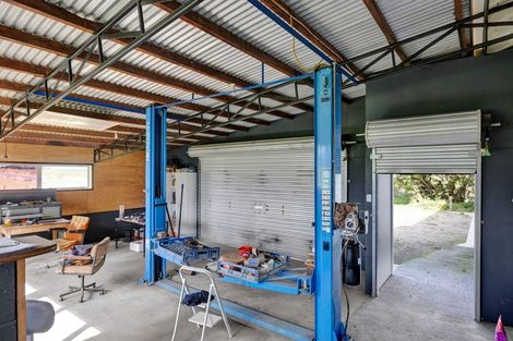 Photo of property in 2288 Eltham Road, Awatuna, Hawera, 4679