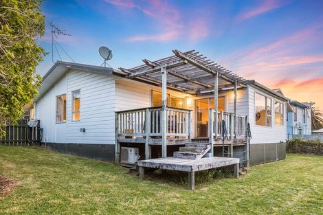 Photo of property in 47 Hicks Close, Whitby, Porirua, 5024