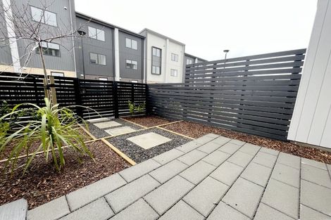 Photo of property in 6/327 Glengarry Road, Glen Eden, Auckland, 0602