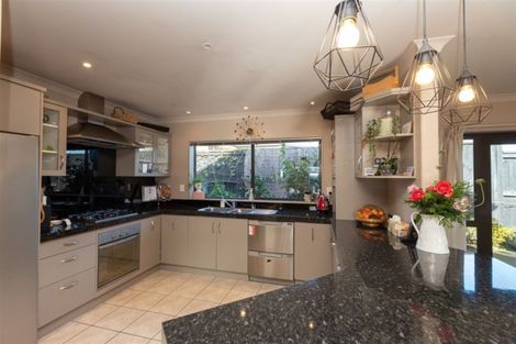 Photo of property in 14 Tarrango Way, Rototuna, Hamilton, 3210