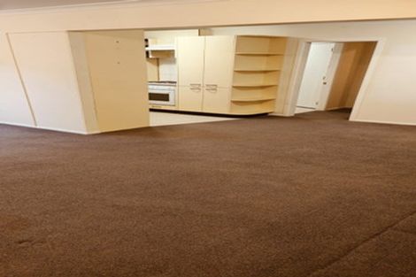 Photo of property in 40 Ruskin Road, Newlands, Wellington, 6037