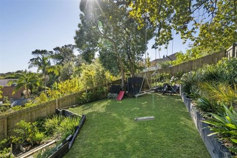 Photo of property in 3 Catrina Avenue, Birkenhead, Auckland, 0626