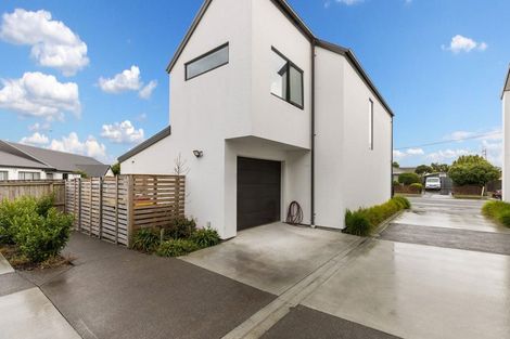 Photo of property in 1/4 Gilberthorpes Road, Islington, Christchurch, 8042