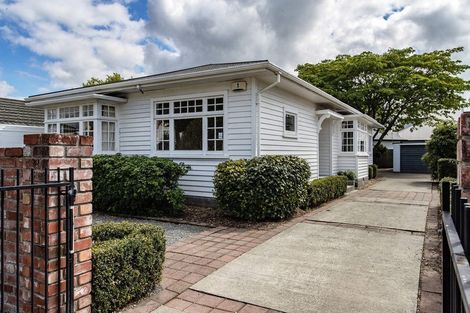 Photo of property in 56 Wroxton Terrace, Merivale, Christchurch, 8014