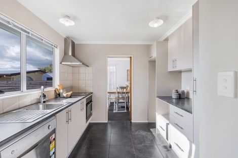 Photo of property in 21 Paradise Place, Milson, Palmerston North, 4414