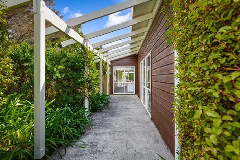 Photo of property in 3 Meynell Court, Glen Eden, Auckland, 0602